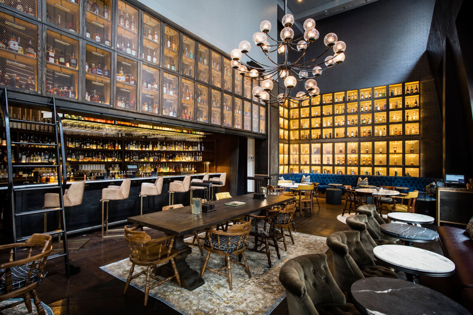 Trois nouveaux lieux à New York où boire un cocktail à base de cognac : Library of Distilled Spririts