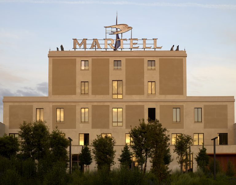 la maison Martell a noué des liens très étroits avec l’art en ouvrant les portes de sa fondation d’entreprise en octobre 2016.
