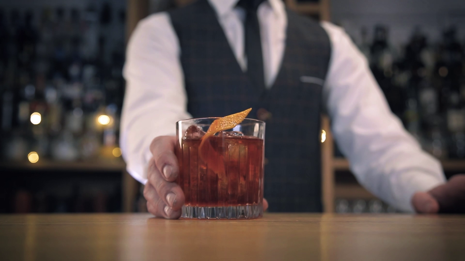 VIDEO. Cognac Cocktails Old Fashioned Culture Cognac